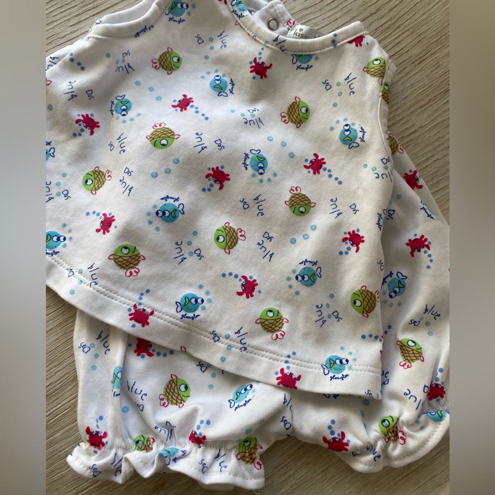 Kissy Kissy 2 Piece Fish Print Top & Diaper Cover Size 0-3 M